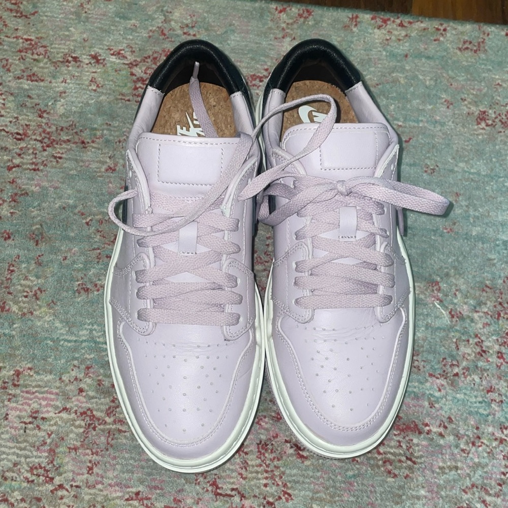 Women’s Jordan Air Jordan 1 LV8 💜